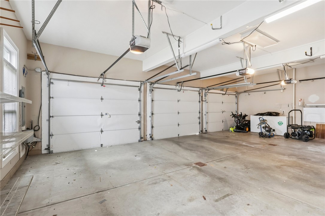 2100 Crestwood Drive