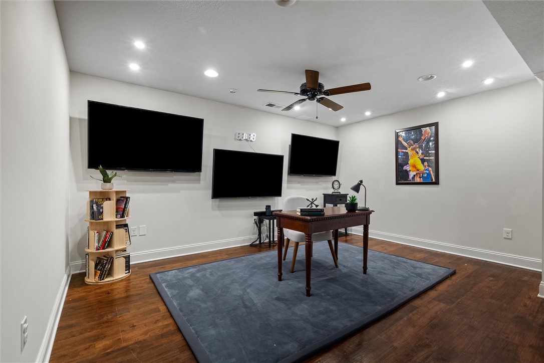 201 Overlook Dr