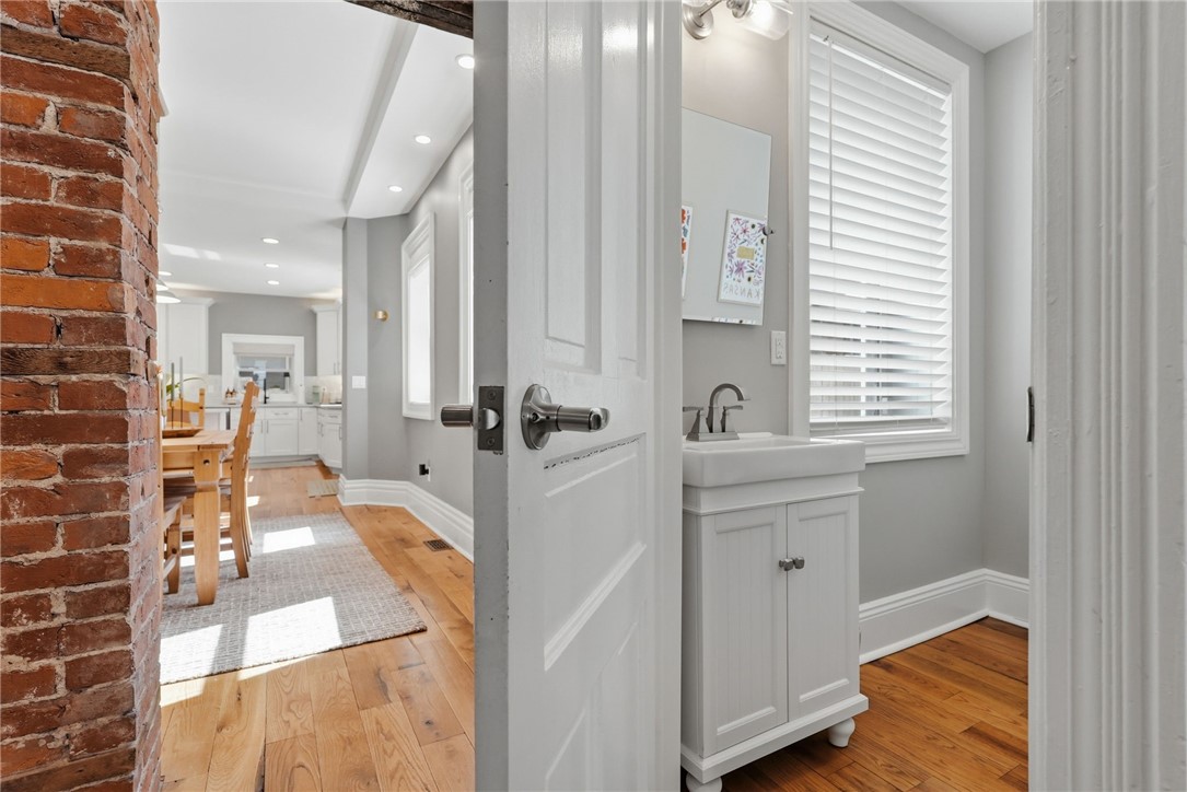 5112 Carnegie Street