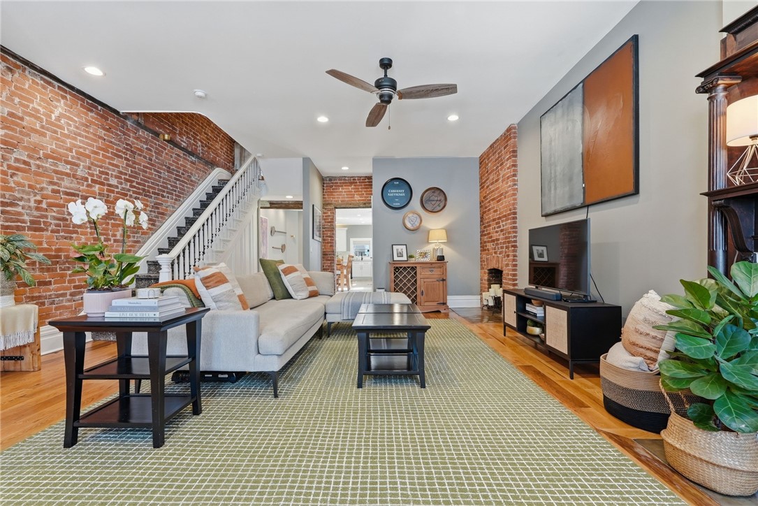 5112 Carnegie Street