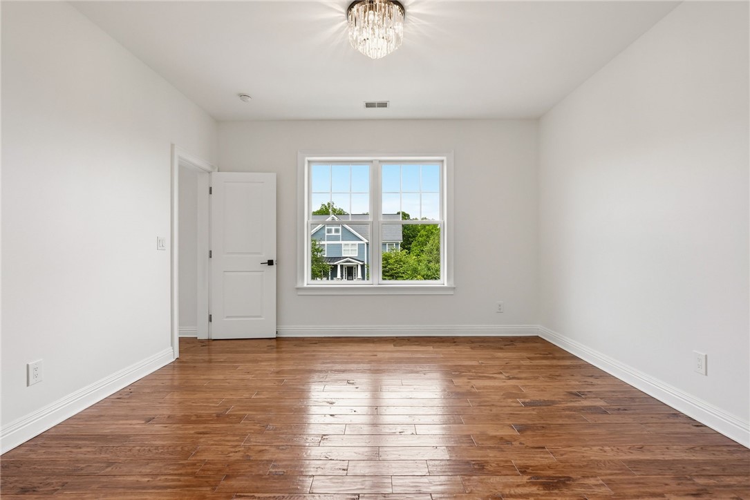 1110 Gromwell Lane