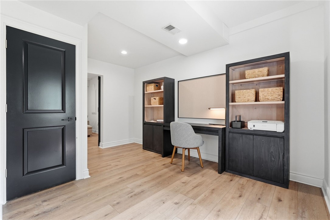 1110 Gromwell Lane