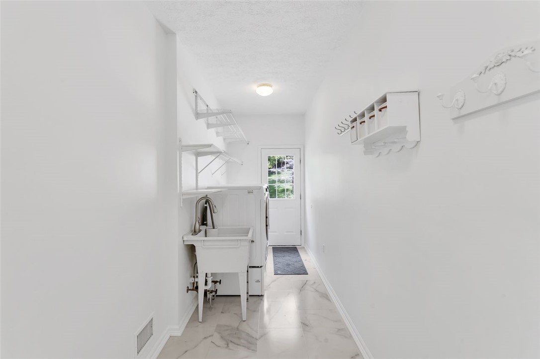 425 Mallard Dr