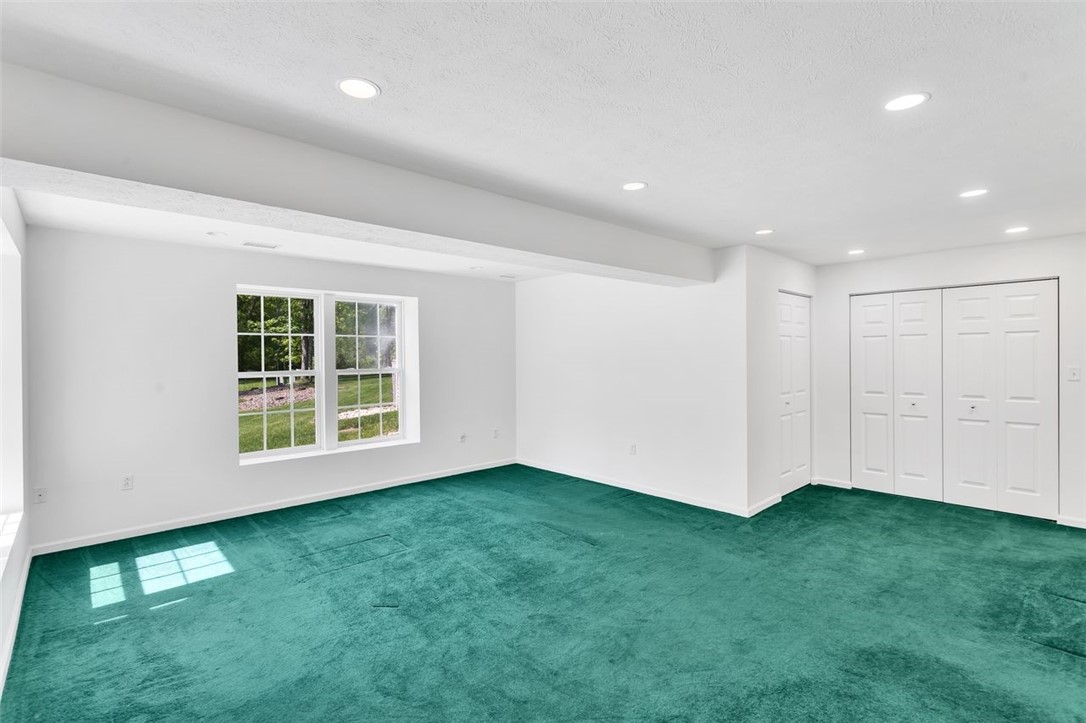 425 Mallard Dr