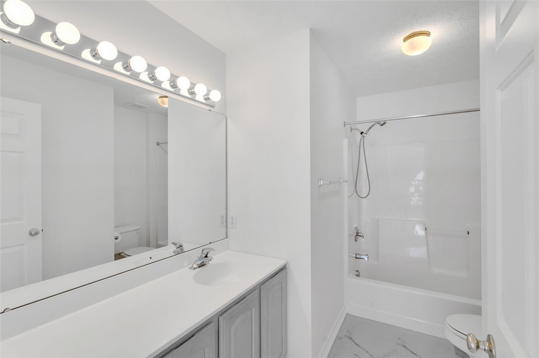 425 Mallard Dr