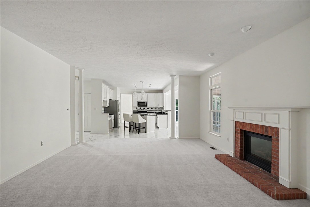 425 Mallard Dr