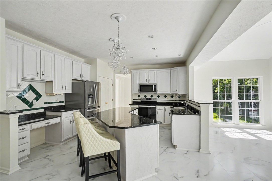 425 Mallard Dr