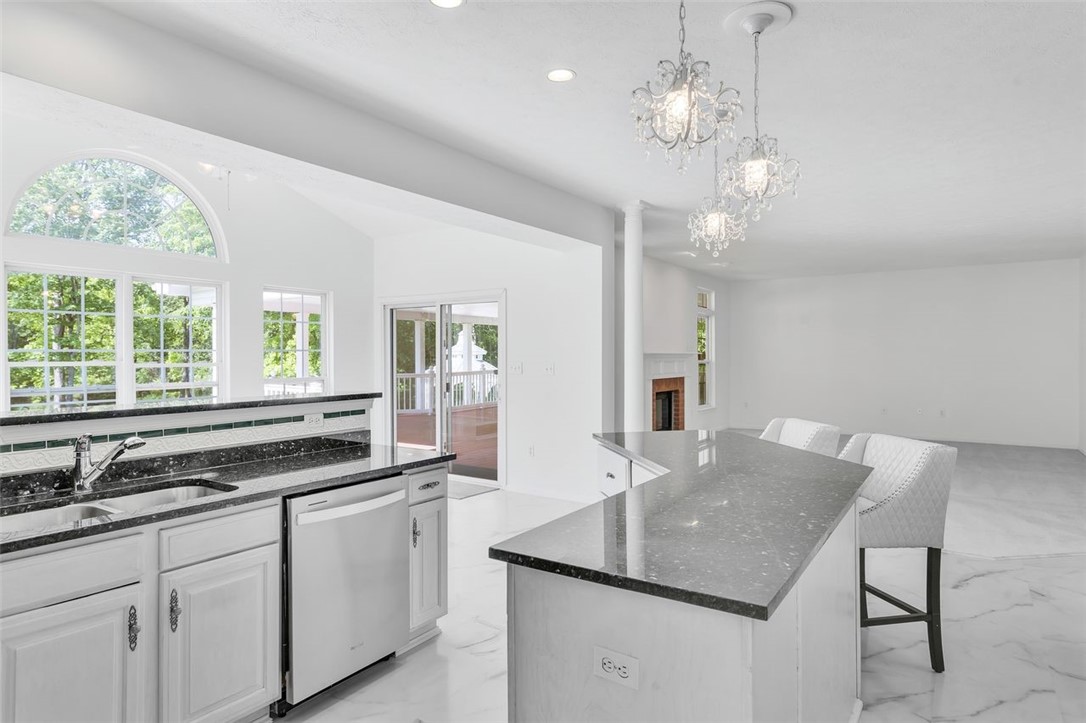 425 Mallard Dr