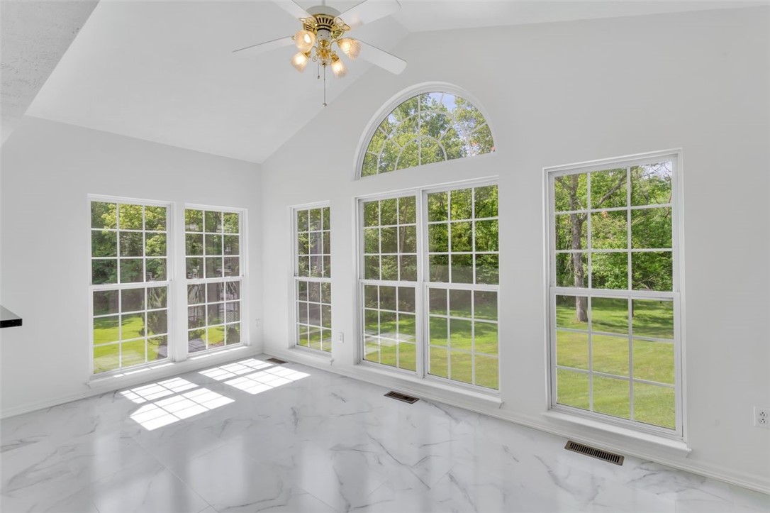 425 Mallard Dr
