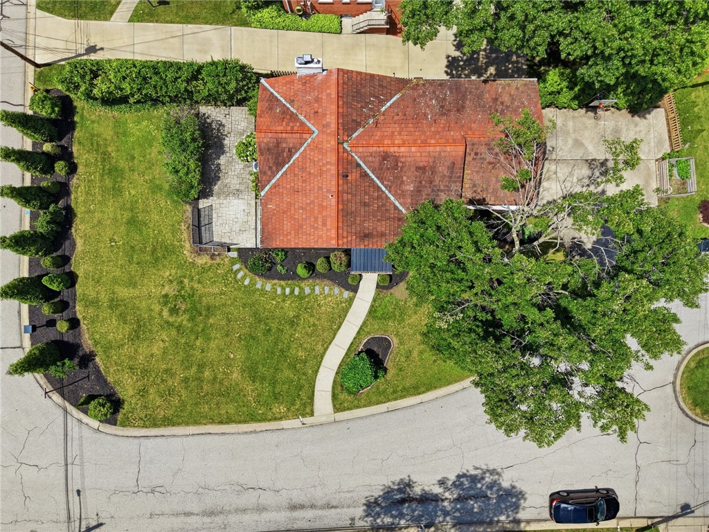 824 Foxland Drive