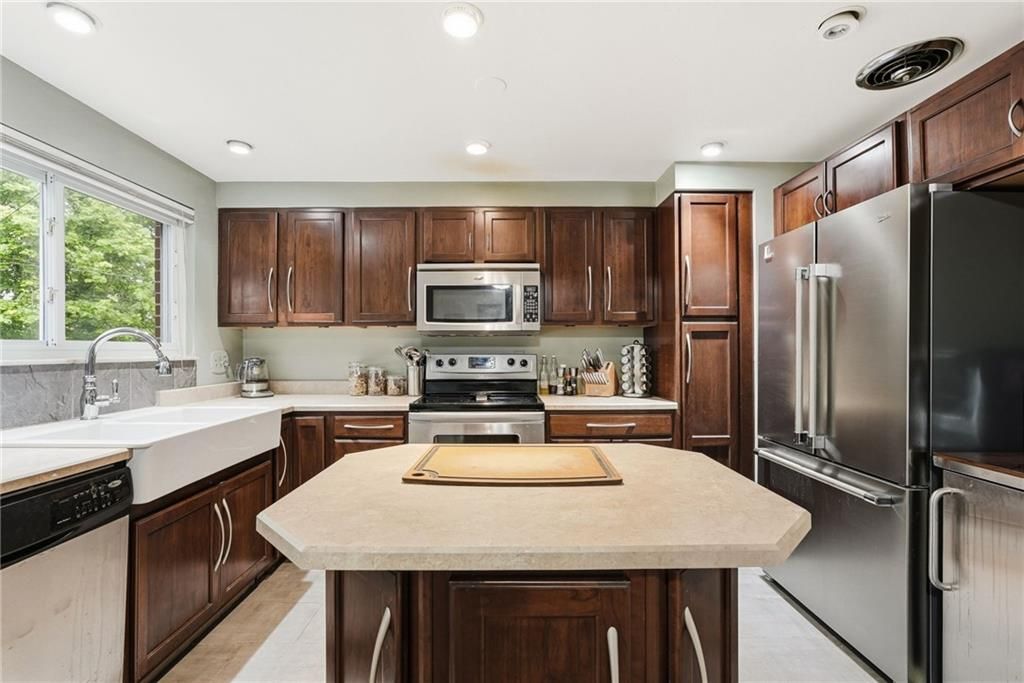 224-226 Bower Hill Rd
