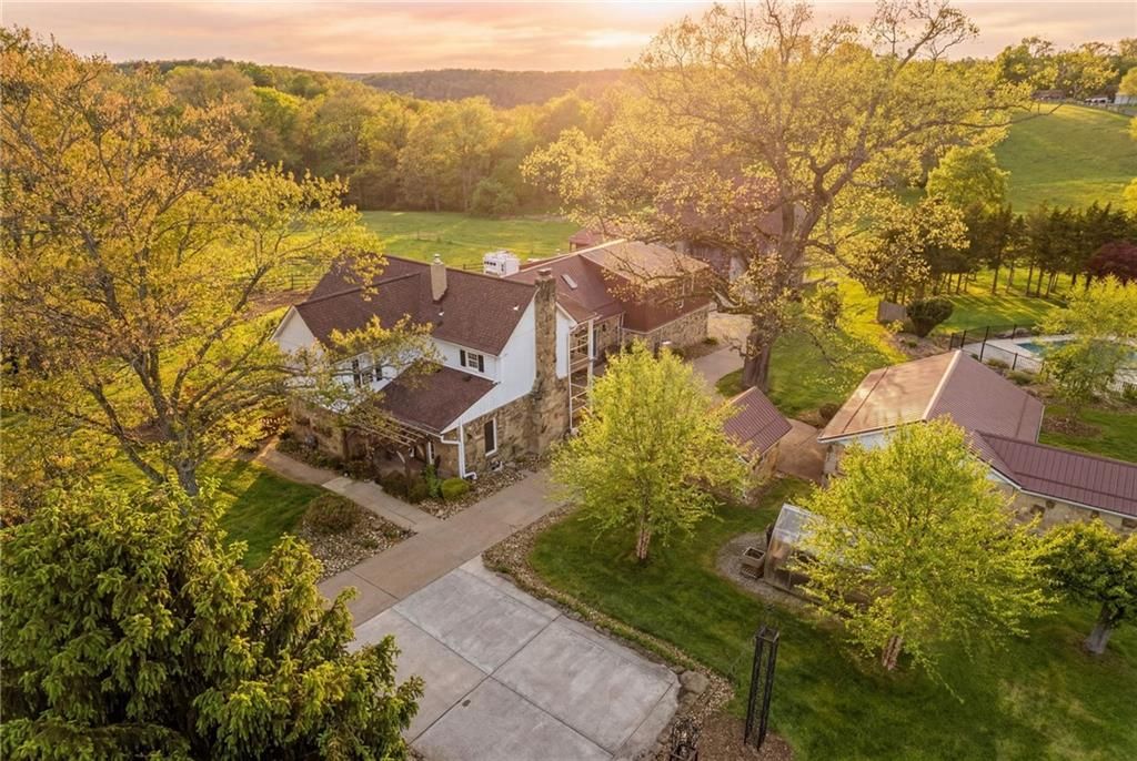 232 Whitestown Road