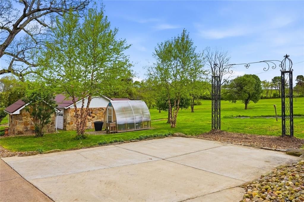 232 Whitestown Road