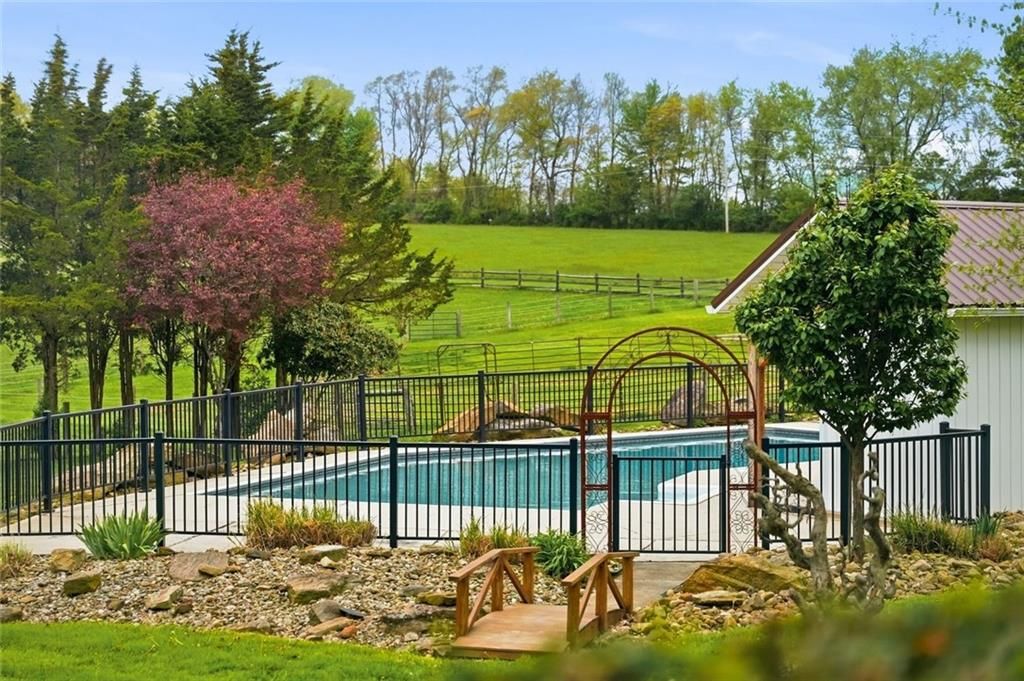 232 Whitestown Road