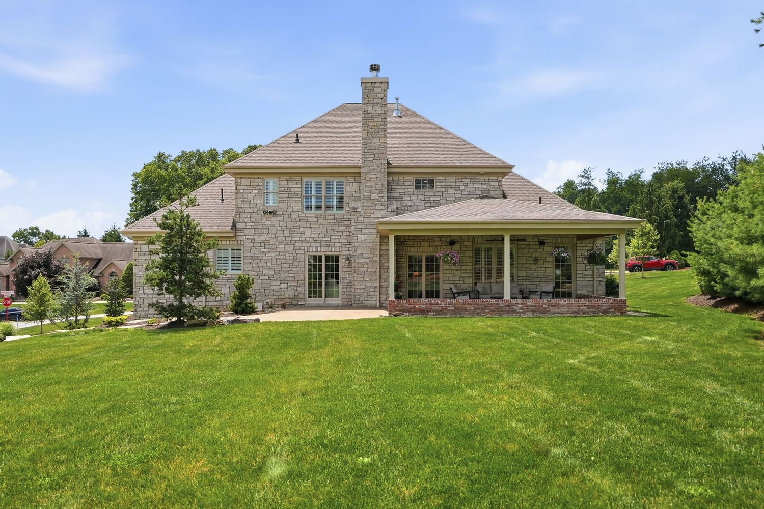 112 Hardwood DRIVE