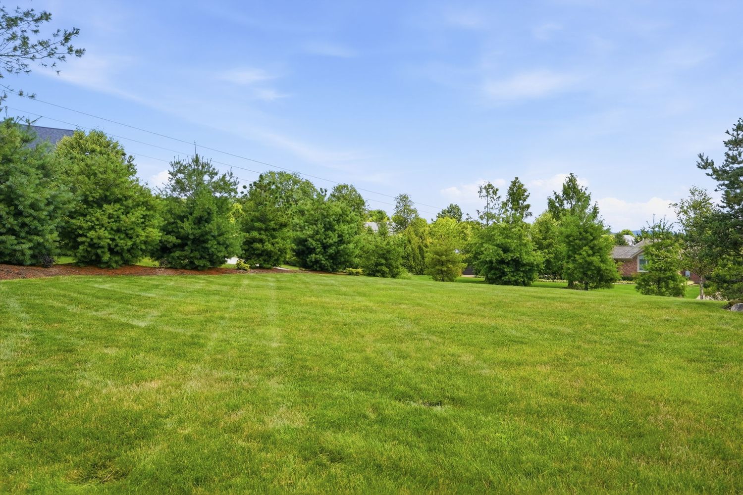 112 Hardwood DRIVE