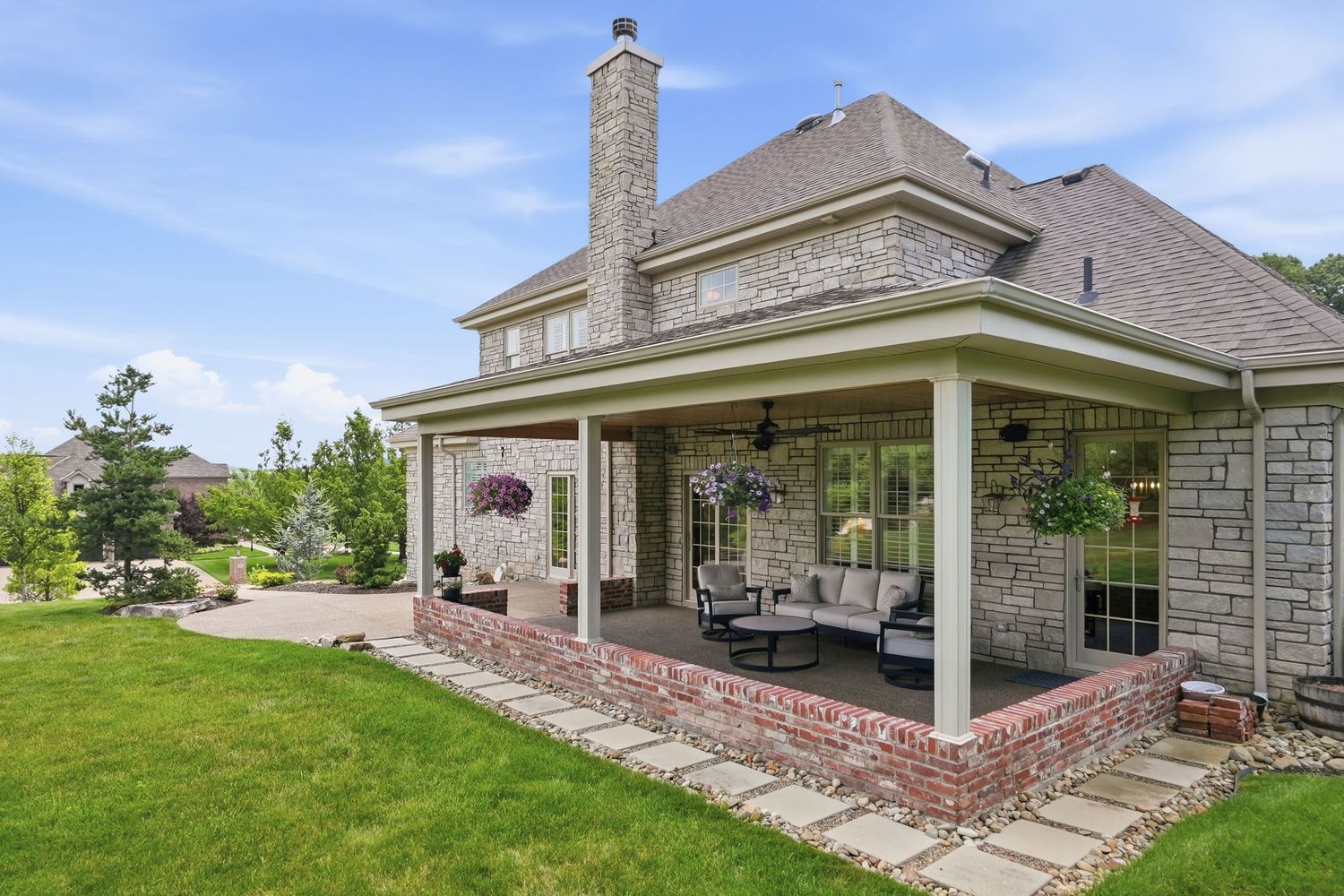 112 Hardwood DRIVE