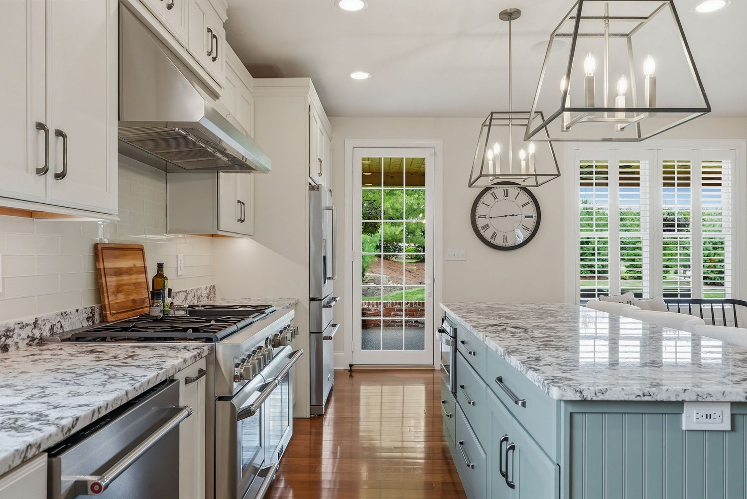 112 Hardwood DRIVE