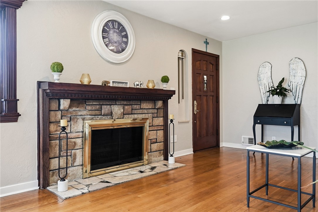 4618 Clubvue Drive