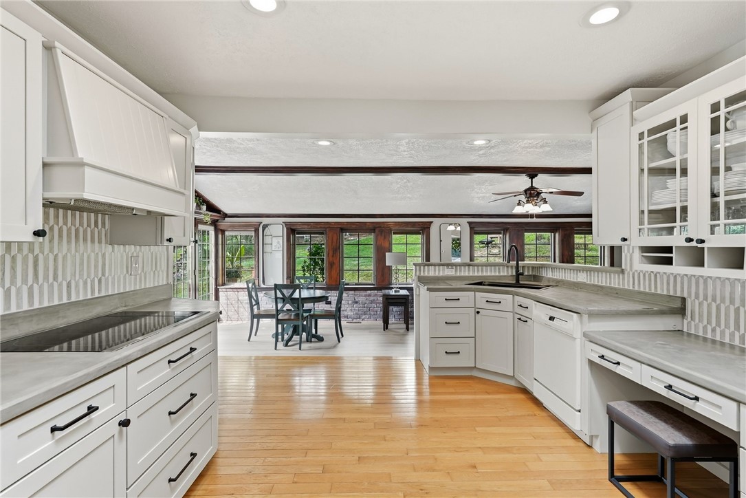 4618 Clubvue Drive