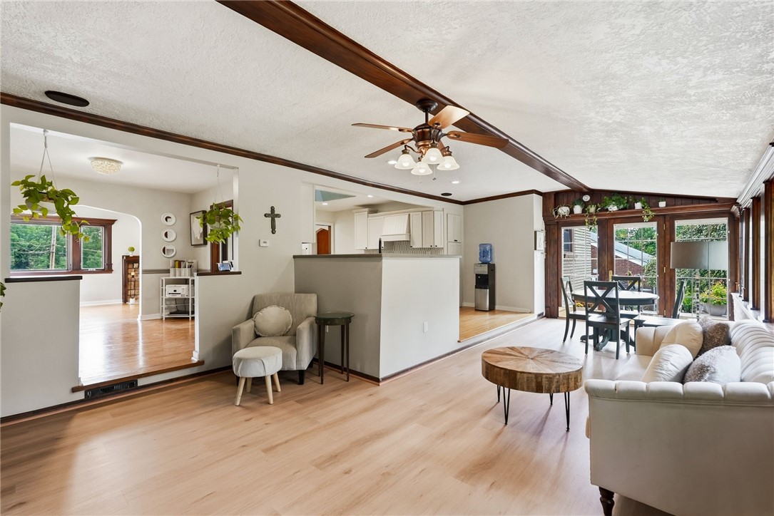 4618 Clubvue Drive