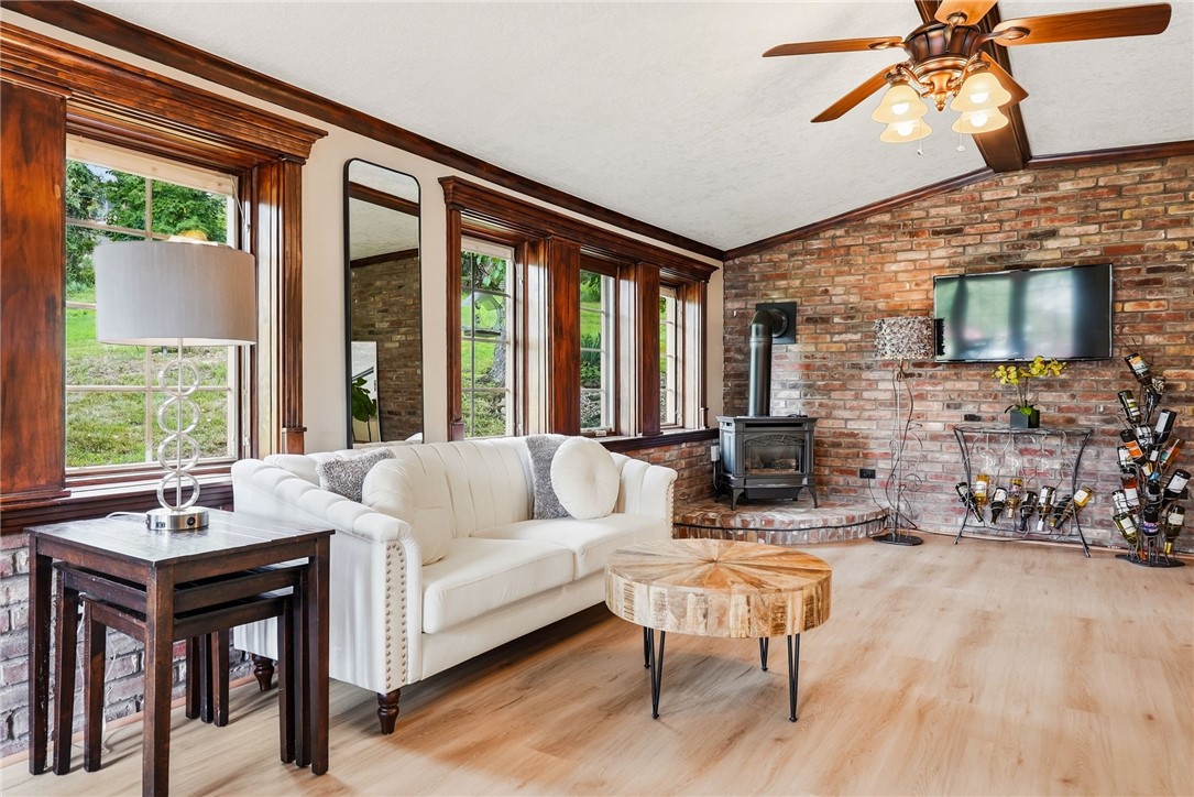 4618 Clubvue Drive