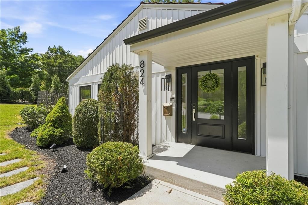 824 Foxland Drive