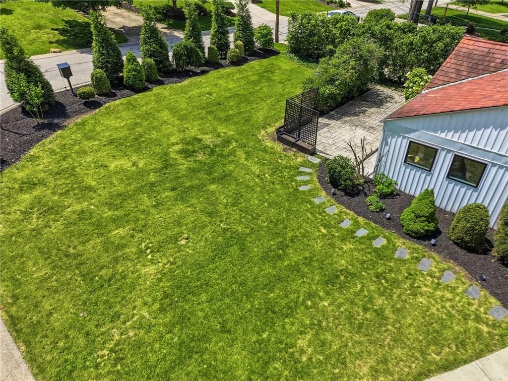 824 Foxland Drive