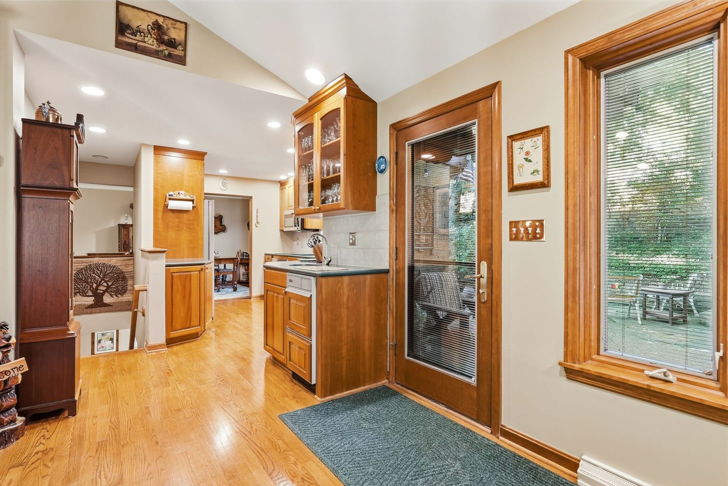 1067 Summer Place