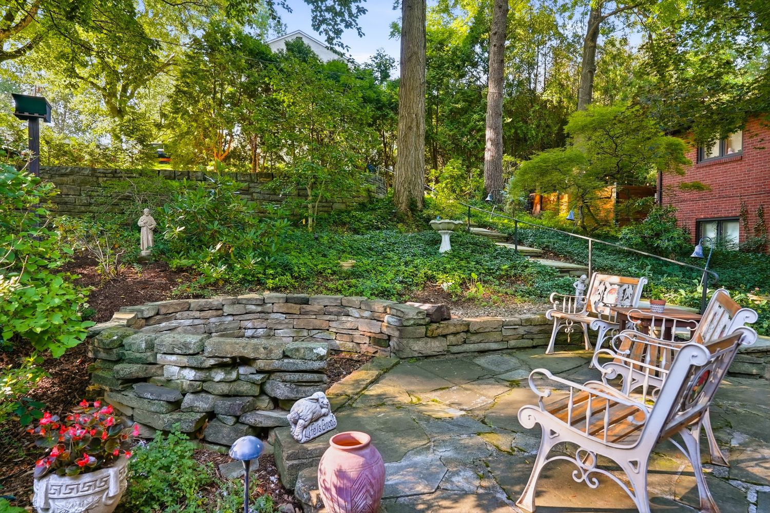 1067 Summer Place