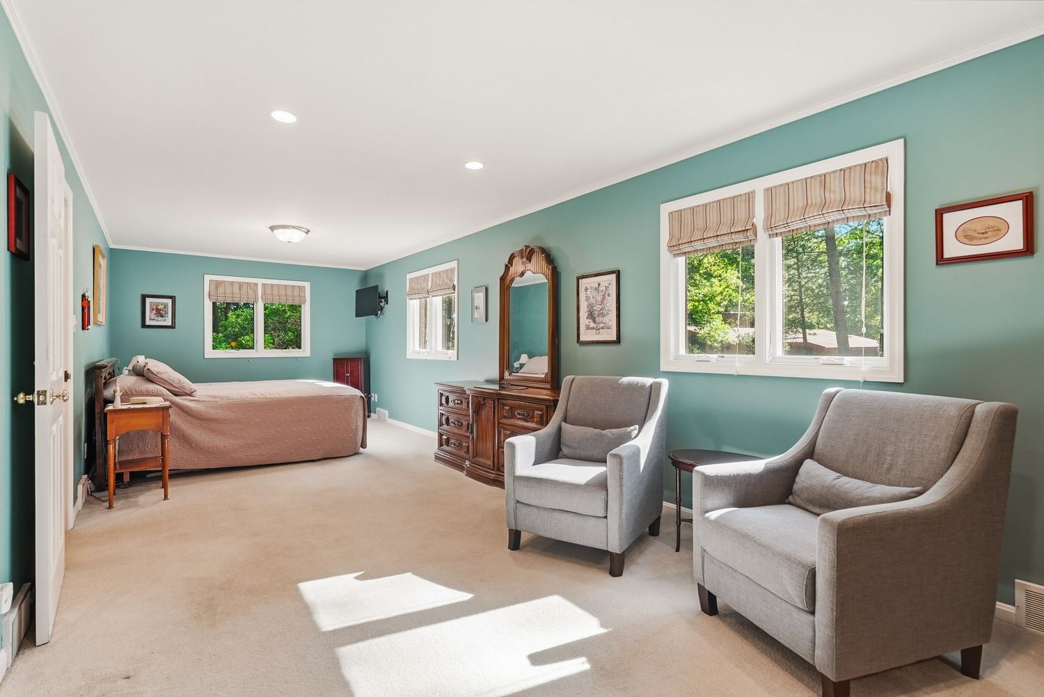 1067 Summer Place