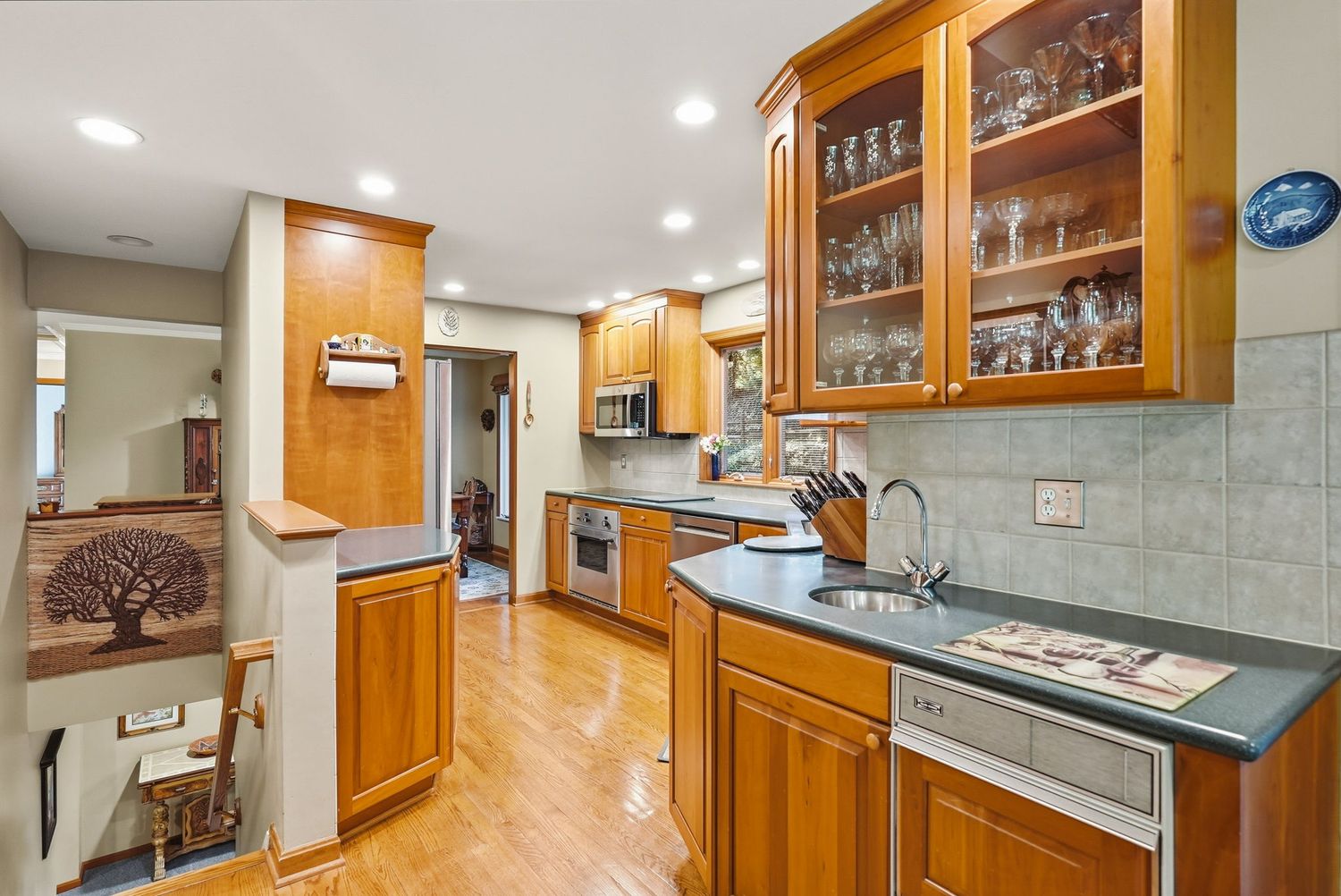 1067 Summer Place