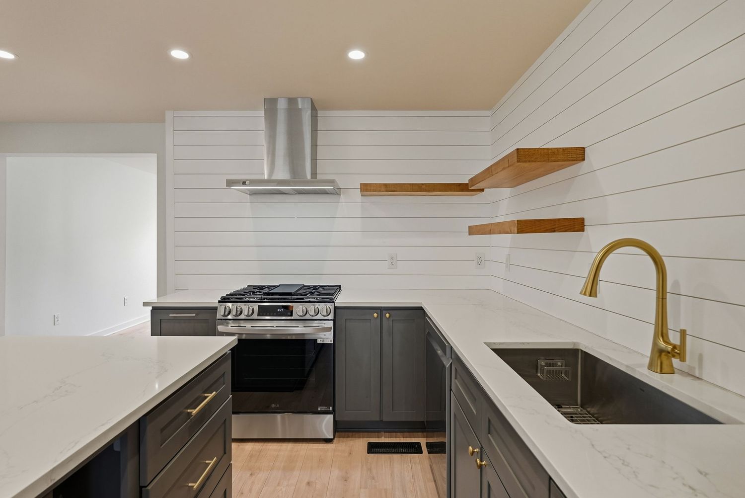 313 44th Street