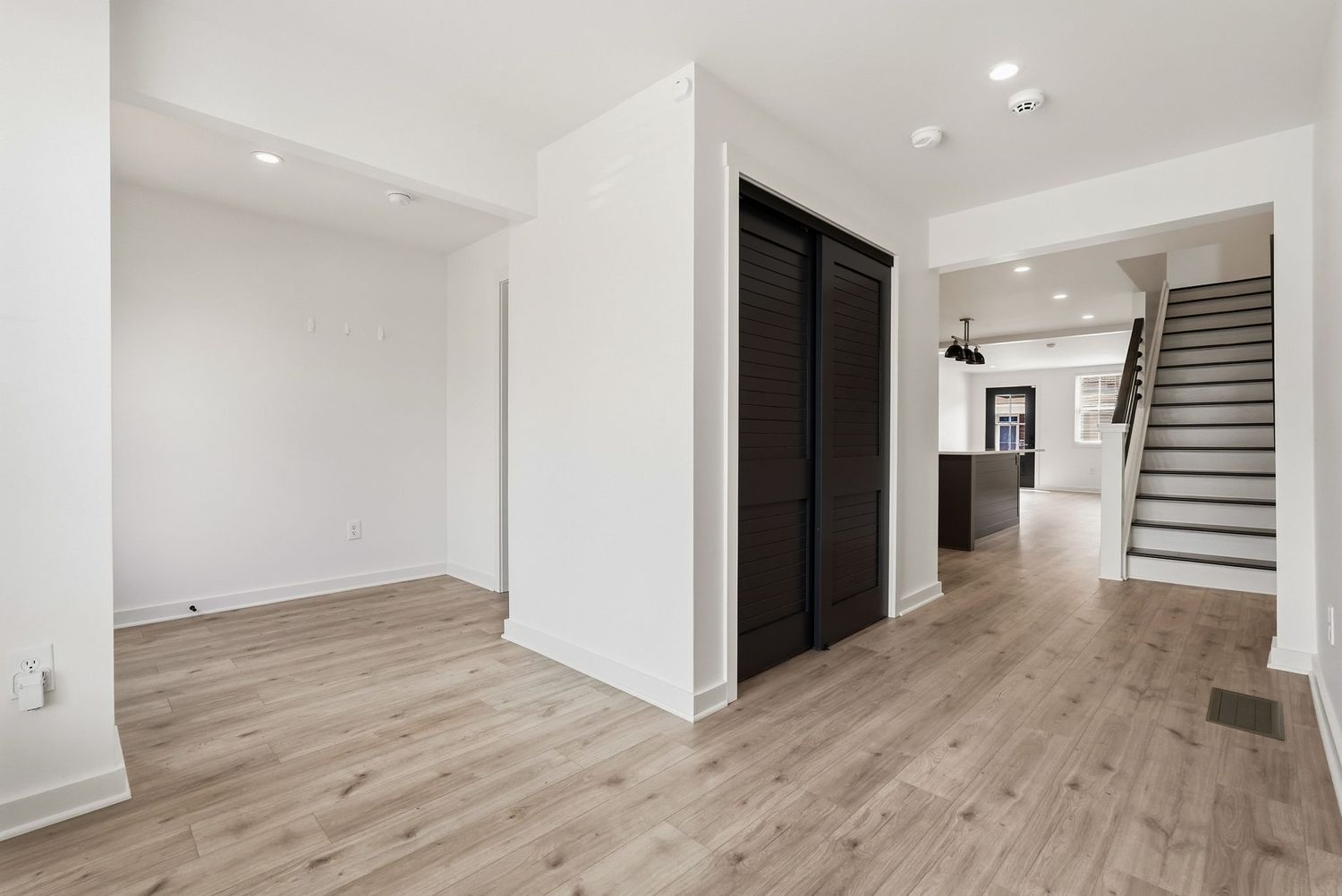 313 44th Street