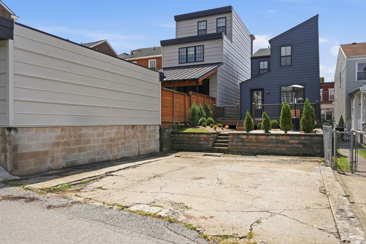313 44th Street