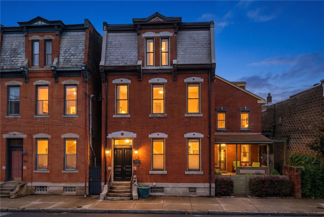 2315 Sarah Street