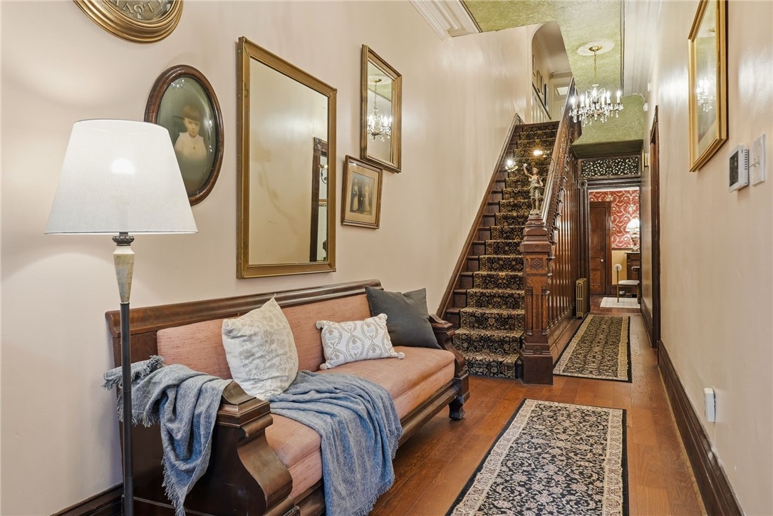 2315 Sarah Street