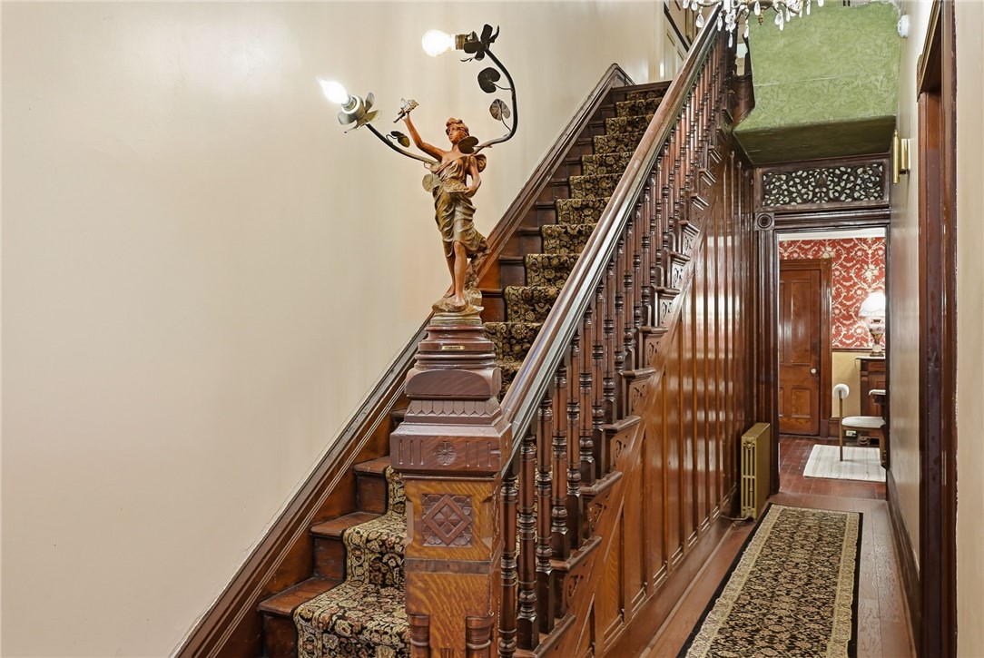 2315 Sarah Street