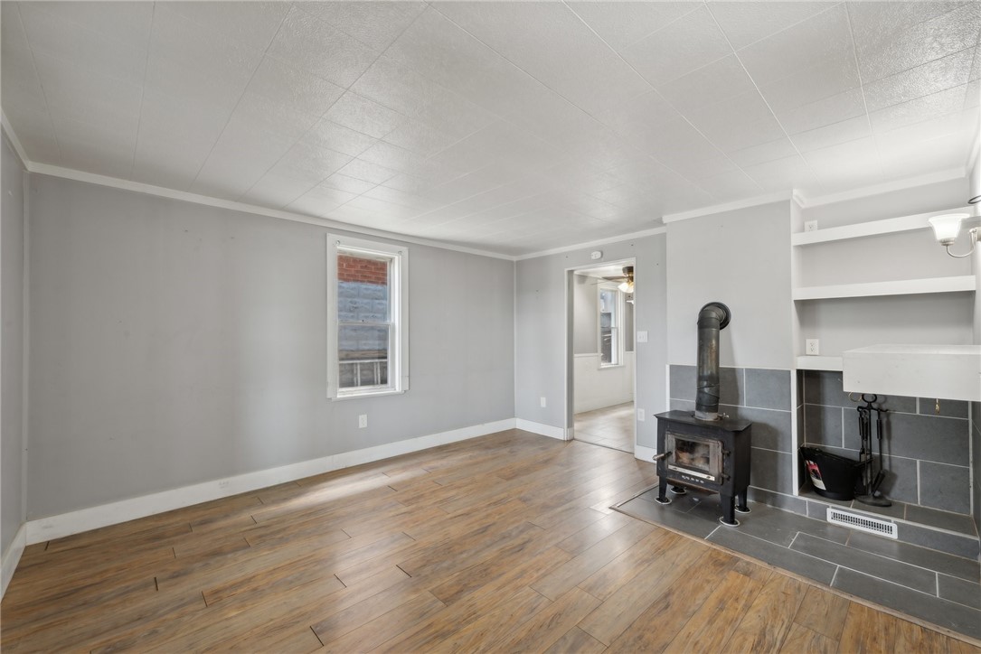 205 Lloyd Ave