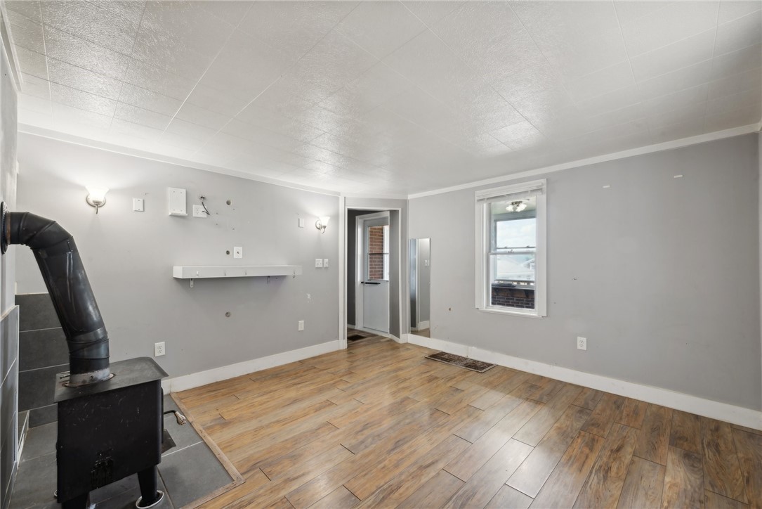 205 Lloyd Ave
