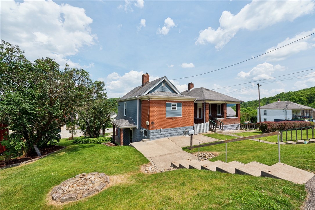 205 Lloyd Ave
