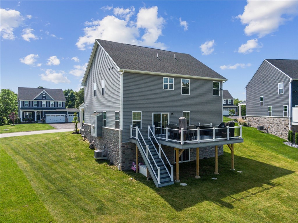 1057 Wedgewood Dr