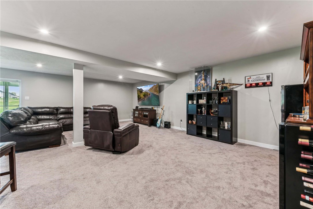 1057 Wedgewood Dr