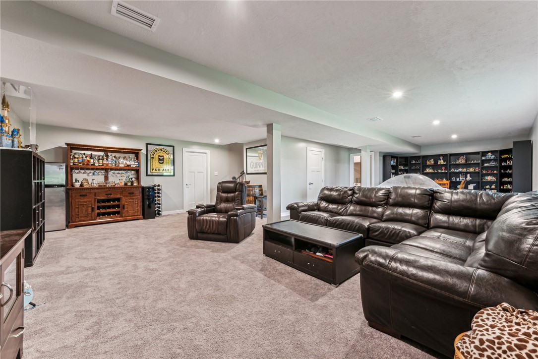 1057 Wedgewood Dr