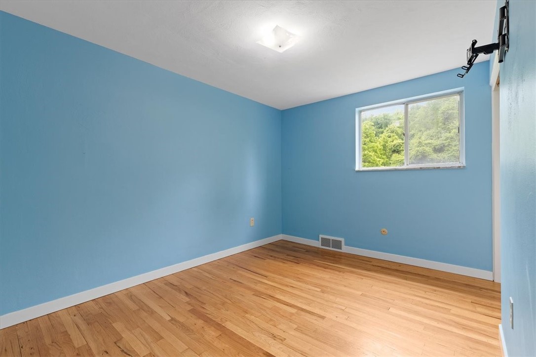 301 Mccombs Rd