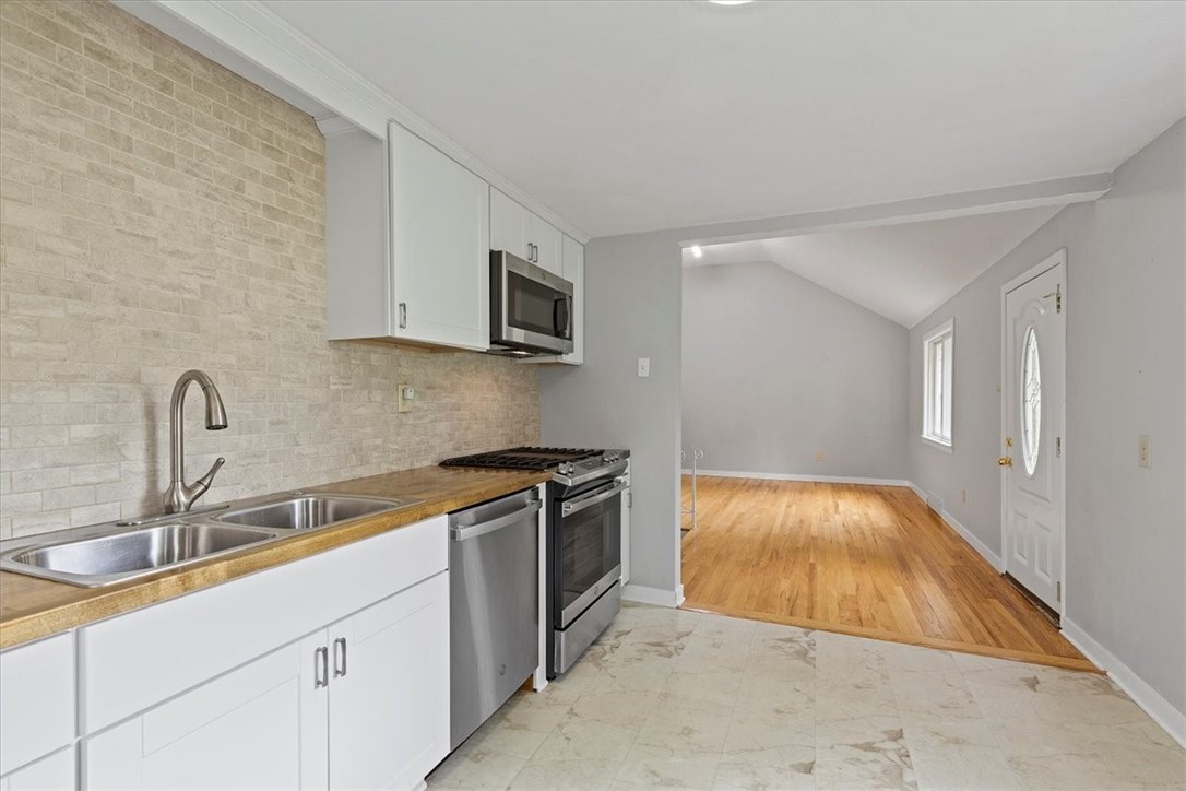 301 Mccombs Rd