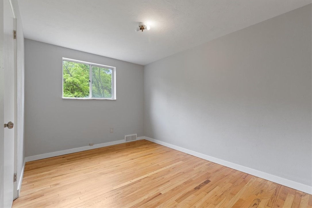 301 Mccombs Rd