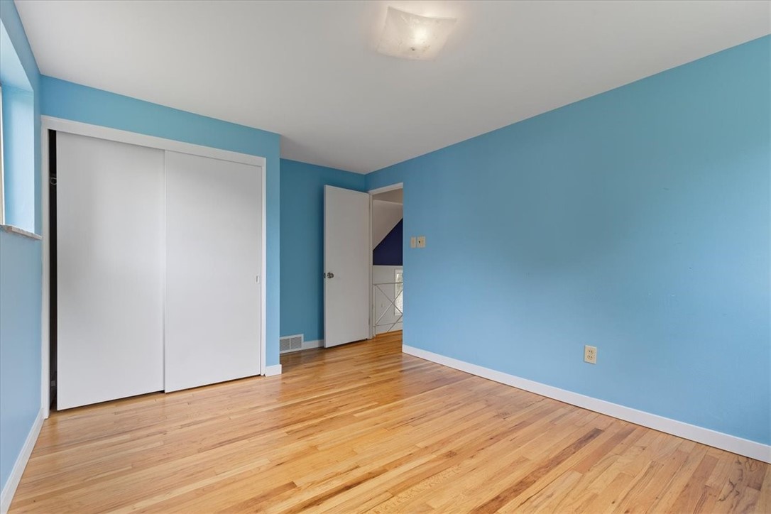301 Mccombs Rd