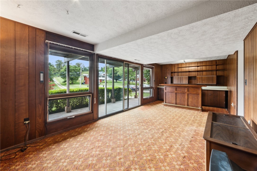 163 Broadlawn Dr