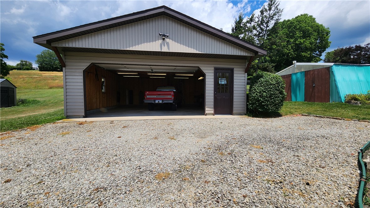 163 Broadlawn Dr